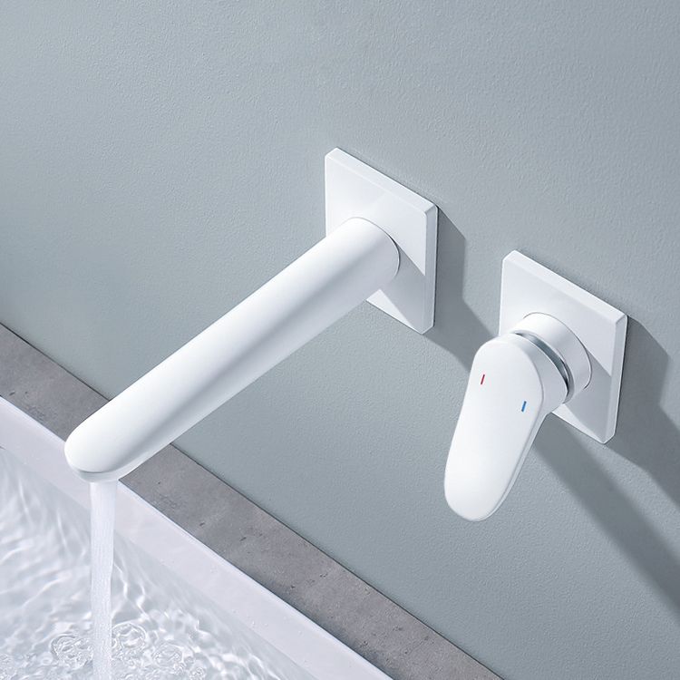 Lever Handle Wall Mounted Bathroom Faucet Modern Faucet with Hot and Cold Indication Clearhalo 'bathroom_sink_faucets' 'Conjunta de Baño y Conjunta de Grifo' 'Coronamiento de Baño y Dispositivo de Baño' 'Grifo del lavabo del baño' 'Hogar' 'home_improvement' 'home_improvement_bathroom_sink_faucets' 'Mejoras para el hogar' 1200x1200_ae16b032-f89f-4c54-bc15-9ce68db06b50