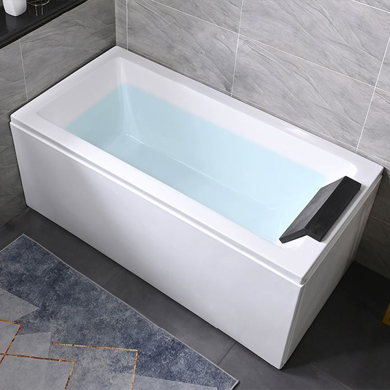 Freestanding Acrylic Bathtub Modern Stand Alone Soaking Tub with Pop-up Drain Clearhalo 'Bathroom Remodel & Bathroom Fixtures' 'Bathtubs' 'Home Improvement' 'home_improvement' 'home_improvement_bathtubs' 'Showers & Bathtubs' 1200x1200_b0f118de-734b-418f-8e73-4e5b9a83c780