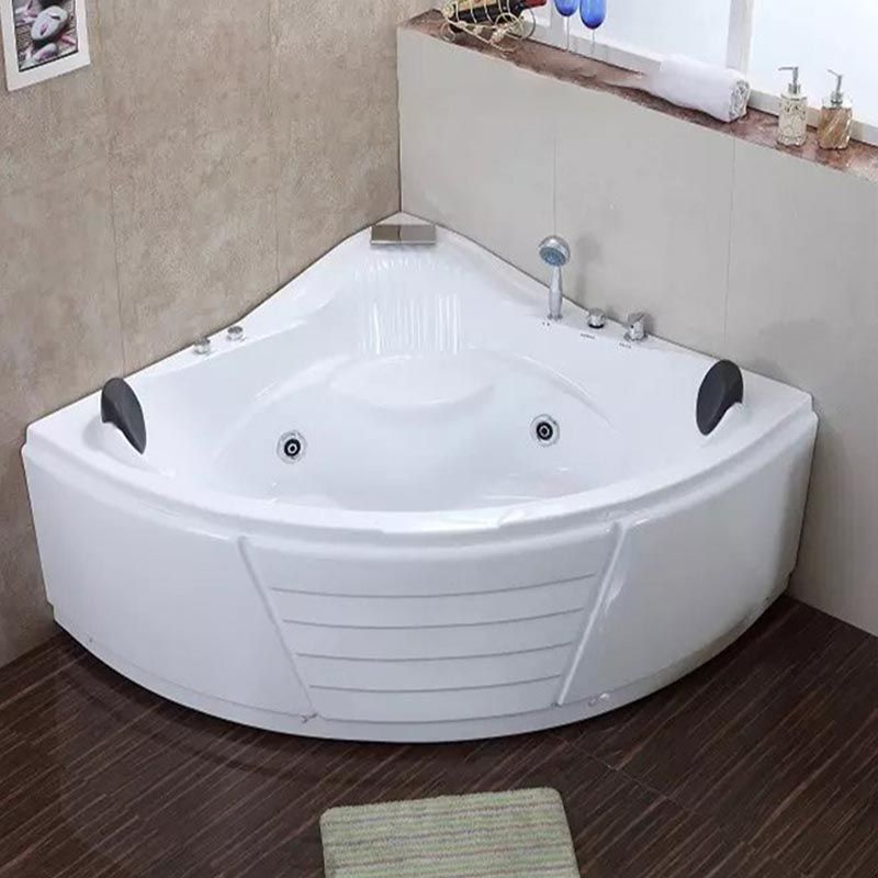 White Corner Acrylic Bath Tub Bathroom Modern Back to Wall Tub Clearhalo 'Bathroom Remodel & Bathroom Fixtures' 'Bathtubs' 'Home Improvement' 'home_improvement' 'home_improvement_bathtubs' 'Showers & Bathtubs' 1200x1200_ba46bd13-f9d4-4aa6-92d8-b68604692728