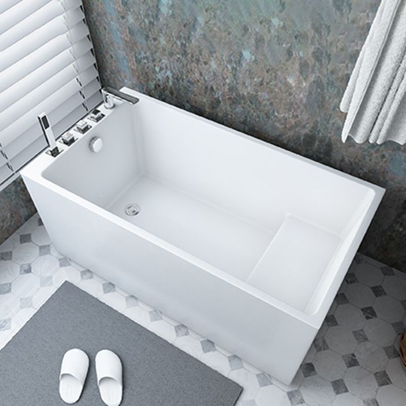 Contemporary Style White Acrylic Tub Rectangular Soaking Tub for Home Clearhalo 'Bathroom Remodel & Bathroom Fixtures' 'Bathtubs' 'Home Improvement' 'home_improvement' 'home_improvement_bathtubs' 'Showers & Bathtubs' 1200x1200_bb334681-1df0-41eb-8da1-0c820afa411a