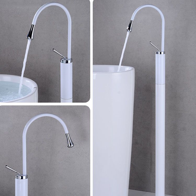 Modern Floor Mounted Single Handle Freestanding Tub Filler Metal Freestanding Faucet Clearhalo 'Bathroom Remodel & Bathroom Fixtures' 'Bathtub Faucets' 'bathtub_faucets' 'Home Improvement' 'home_improvement' 'home_improvement_bathtub_faucets' 1200x1200_bcdae2ac-30d2-4000-95b1-bb7f98c28aa0