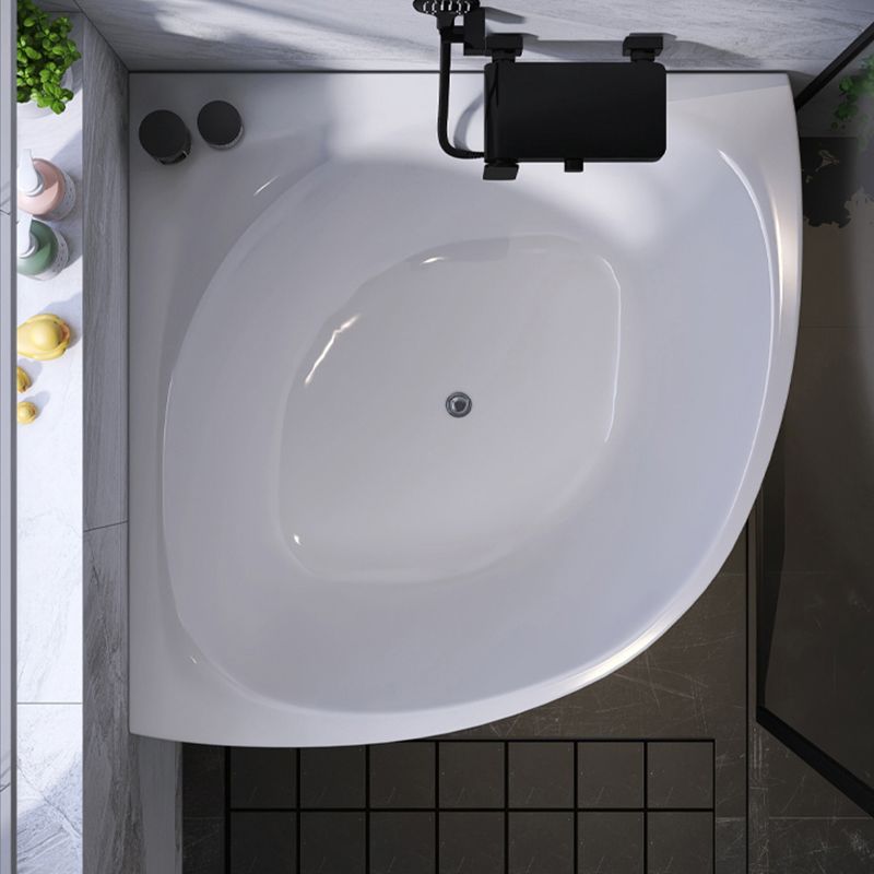 White Acrylic Corner Soaking Bath Modern Back to Wall Bathtub Clearhalo 'Bathroom Remodel & Bathroom Fixtures' 'Bathtubs' 'Home Improvement' 'home_improvement' 'home_improvement_bathtubs' 'Showers & Bathtubs' 1200x1200_bd9e2233-2233-4291-8744-5b813889aa96