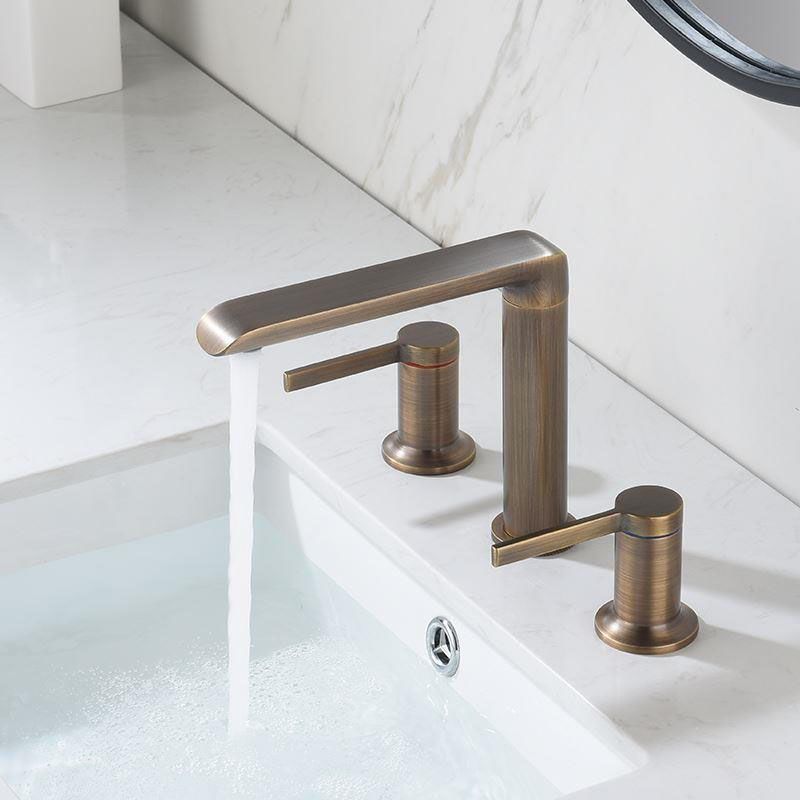 Modern Brass Tub Faucet with 2 Handles Deck Mount Bathroom Faucet Clearhalo 'Bathroom Remodel & Bathroom Fixtures' 'Bathtub Faucets' 'bathtub_faucets' 'Home Improvement' 'home_improvement' 'home_improvement_bathtub_faucets' 1200x1200_c144a861-947c-4c70-b079-a8ad47829b0c