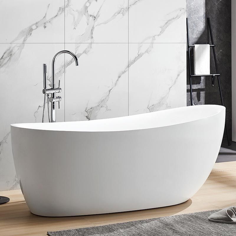 Modern Oval Acrylic Bathtub Home Freestanding Bath Tub in White Clearhalo 'Bathroom Remodel & Bathroom Fixtures' 'Bathtubs' 'Home Improvement' 'home_improvement' 'home_improvement_bathtubs' 'Showers & Bathtubs' 1200x1200_c3e6b3a6-781a-456b-aebd-07a63aa351e2