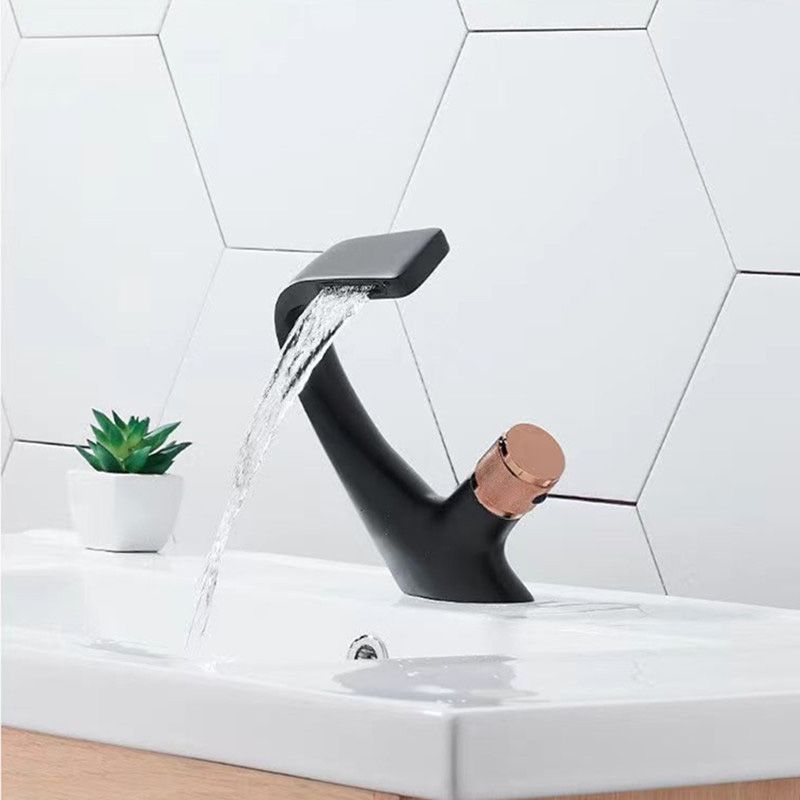 Modern Centerset Faucets Single Knob Handle Faucets with Waterfall Spout Clearhalo 'Bathroom Remodel & Bathroom Fixtures' 'Bathroom Sink Faucets' 'Bathroom Sinks & Faucet Components' 'bathroom_sink_faucets' 'Home Improvement' 'home_improvement' 'home_improvement_bathroom_sink_faucets' 1200x1200_c3f61f97-158c-41fa-b411-58a3c3a81147