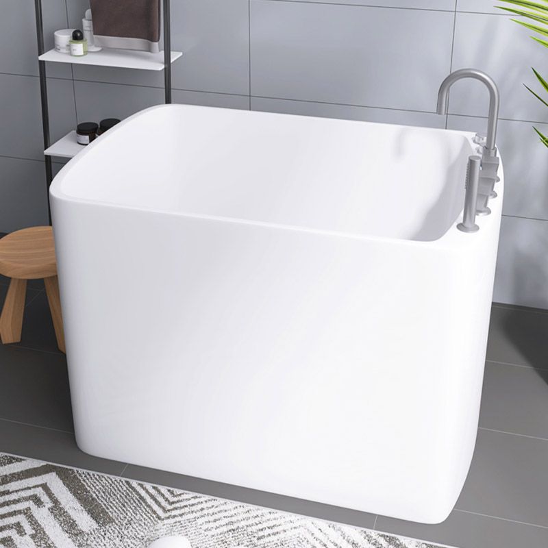 Modern White Acrylic Rectangle Bathtub Freestanding Soaking Bathtub with Drain Bath Tub Clearhalo 'Bathroom Remodel & Bathroom Fixtures' 'Bathtubs' 'Home Improvement' 'home_improvement' 'home_improvement_bathtubs' 'Showers & Bathtubs' 1200x1200_c54de821-399a-4841-8d0c-4531540d1683