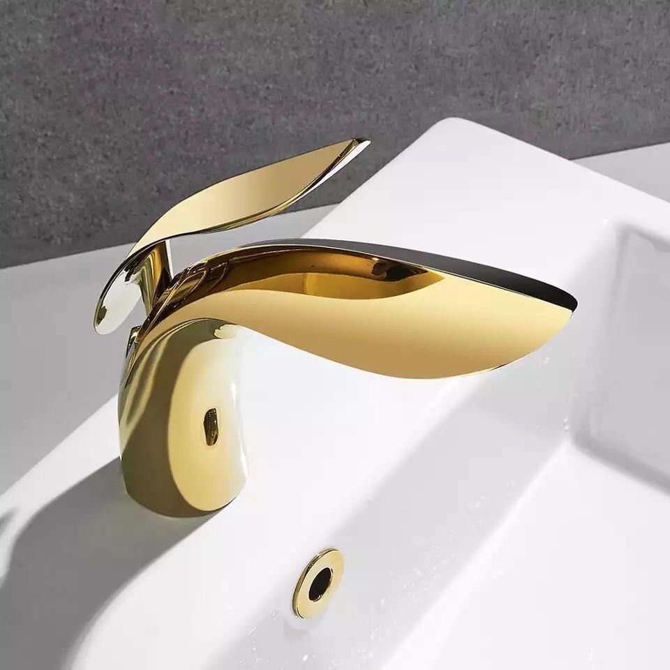 Light Luxury Vessel Faucet Single Hole Faucet Lever Handle Bathroom Faucet Clearhalo 'bathroom_sink_faucets' 'Conjunta de Baño y Conjunta de Grifo' 'Coronamiento de Baño y Dispositivo de Baño' 'Grifo del lavabo del baño' 'Hogar' 'home_improvement' 'home_improvement_bathroom_sink_faucets' 'Mejoras para el hogar' 1200x1200_c76300f4-5856-4c52-961f-f37f3bb0d075