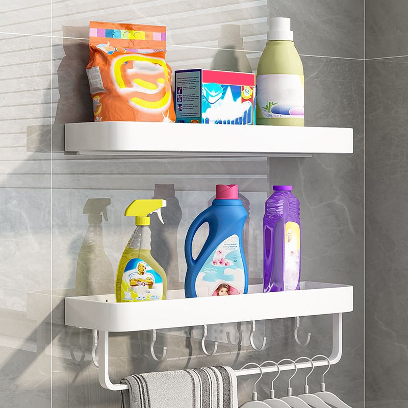 Contemporary Bathroom Accessory Set Metal Bath Shelf in White Clearhalo 'Bathroom Hardware Sets' 'Bathroom Hardware' 'Bathroom Remodel & Bathroom Fixtures' 'bathroom_hardware_sets' 'Home Improvement' 'home_improvement' 'home_improvement_bathroom_hardware_sets' 1200x1200_c9622f7c-05d4-43c6-b3a9-96ee63be4c4b