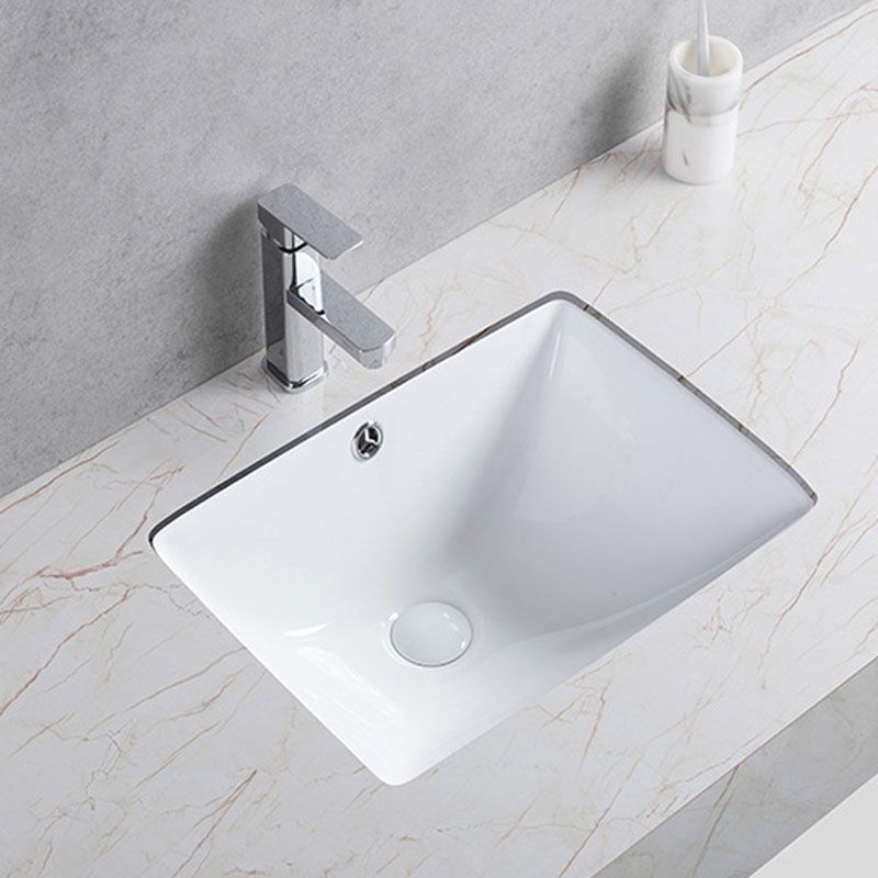 Modern Undermount Vanity Sink Round Porcelain with Pop-Up Drain Bathroom Sink Only Clearhalo 'Bathroom Remodel & Bathroom Fixtures' 'Bathroom Sinks & Faucet Components' 'Bathroom Sinks' 'bathroom_sink' 'Home Improvement' 'home_improvement' 'home_improvement_bathroom_sink' 1200x1200_c9ff9552-18f9-483f-ac8d-515778604988