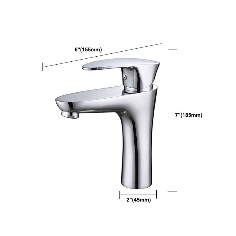 Single Handle Basin Lavatory Faucet Low Arc Brass Bathroom Faucet Clearhalo 'bathroom_sink_faucets' 'Conjuntos de Torneiras de Lavatório e Banheiro' 'home_improvement' 'home_improvement_bathroom_sink_faucets' 'Mobiliário Doméstico' 'Página inicial' 'Renovação e equipamento de casa de banho' 'Torneira para lavatório de banheiro' 1200x1200_ca358f2b-8828-44f4-8140-a791f32846bc