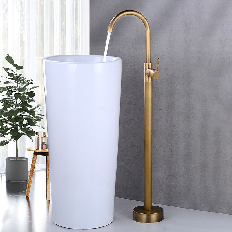 Modern 1-Handle Freestanding Faucet Floor Mounted Freestanding Bathtub Faucet Clearhalo 'Bathroom Remodel & Bathroom Fixtures' 'Bathtub Faucets' 'bathtub_faucets' 'Home Improvement' 'home_improvement' 'home_improvement_bathtub_faucets' 1200x1200_cacb9af5-6ca4-4957-a840-553f156850bd