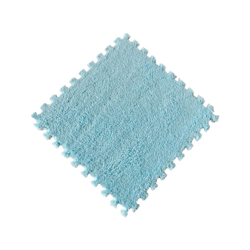 Basic Carpet Tile Level Loop Interlocking Carpet Floor Tile for Bedroom Clearhalo 'Carpet Tiles & Carpet Squares' 'carpet_tiles_carpet_squares' 'Flooring 'Home Improvement' 'home_improvement' 'home_improvement_carpet_tiles_carpet_squares' Walls and Ceiling' 1200x1200_ce56c88d-a13a-4b68-bd9e-9f6fc0d6a42a