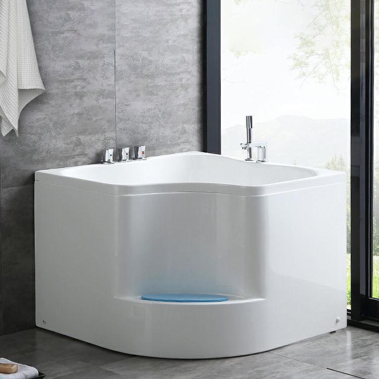 Modern Corner Soaking Bathtub White Acrylic Bathtub with Center-Front Drain Clearhalo 'Bathroom Remodel & Bathroom Fixtures' 'Bathtubs' 'Home Improvement' 'home_improvement' 'home_improvement_bathtubs' 'Showers & Bathtubs' 1200x1200_cef68de9-d636-4876-974d-1b81de5caa6e