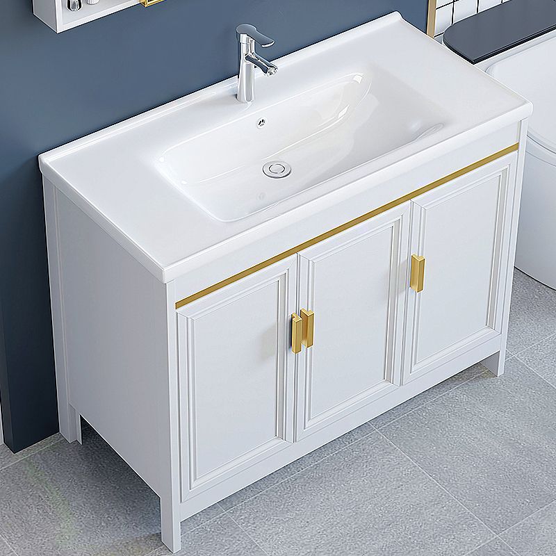 White Bathroom Vanity Metal Frame Single Sink Rectangular Freestanding Vanity with Mirror Clearhalo 'Bathroom Remodel & Bathroom Fixtures' 'Bathroom Vanities' 'bathroom_vanities' 'Home Improvement' 'home_improvement' 'home_improvement_bathroom_vanities' 1200x1200_cfdf622f-4a58-4578-9dac-5721b5870ff4