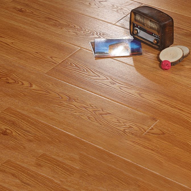 Classic 7" X 32" X 12mm Laminate Flooring, Click-Lock, Waterproof Clearhalo 'Flooring 'Home Improvement' 'home_improvement' 'home_improvement_laminate_flooring' 'Laminate Flooring' 'laminate_flooring' Walls and Ceiling' 1200x1200_d52002fb-6a81-4e90-a04e-515a6dd71e51