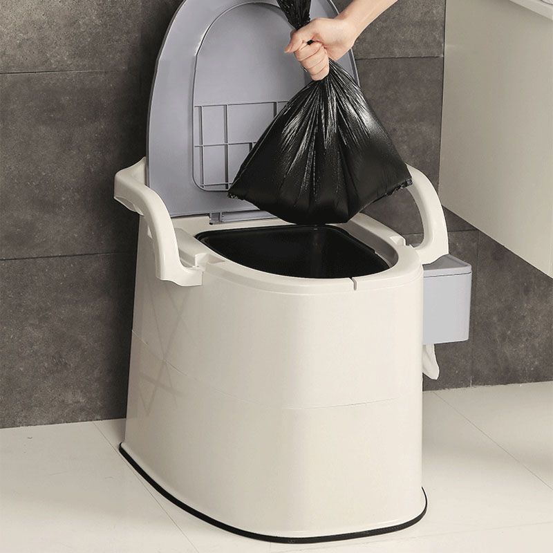Modern Plastic Toilet Floor Mounted Toilet Bowl with Toilet Seat for Bathroom Clearhalo 'Bathroom Remodel & Bathroom Fixtures' 'Home Improvement' 'home_improvement' 'home_improvement_toilets' 'Toilets & Bidets' 'Toilets' 1200x1200_d5c43fd9-4452-4f99-9b86-f03d178f0225