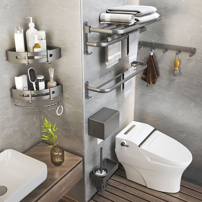 Bathroom accessories selling