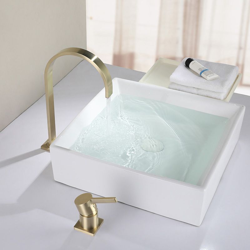 Light Luxury Vanity Sink Faucet Cubic Single Handle Faucet for Bathroom Clearhalo 'Bathroom Remodel & Bathroom Fixtures' 'Bathroom Sink Faucets' 'Bathroom Sinks & Faucet Components' 'bathroom_sink_faucets' 'Home Improvement' 'home_improvement' 'home_improvement_bathroom_sink_faucets' 1200x1200_d918910f-38d2-4040-a603-785ed204b153