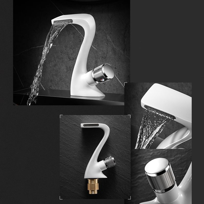 Modern Faucet Bathroom Knob Handle Single Hole Waterfall Spout Faucet Clearhalo 'bathroom_sink_faucets' 'Conjunta de Baño y Conjunta de Grifo' 'Coronamiento de Baño y Dispositivo de Baño' 'Grifo del lavabo del baño' 'Hogar' 'home_improvement' 'home_improvement_bathroom_sink_faucets' 'Mejoras para el hogar' 1200x1200_d93d5008-38a9-4243-aa23-f3167f459f48