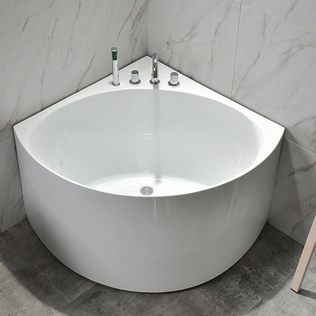 Back to Wall Bathtub Antique Finish Soaking Modern Corner Bath Tub Clearhalo 'Bathroom Remodel & Bathroom Fixtures' 'Bathtubs' 'Home Improvement' 'home_improvement' 'home_improvement_bathtubs' 'Showers & Bathtubs' 1200x1200_e08d78f4-6195-4a17-a2eb-5aa19e3440ef