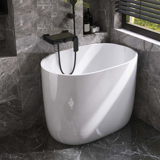 Modern Acrylic Ellipse White Bathtub Back to Wall with Drain Bath Tub Clearhalo 'Bathroom Remodel & Bathroom Fixtures' 'Bathtubs' 'Home Improvement' 'home_improvement' 'home_improvement_bathtubs' 'Showers & Bathtubs' 1200x1200_e11094dd-97e5-4007-9a78-a4dea80bf362