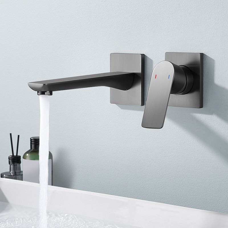 Lever Handle Wall Mounted Bathroom Faucet Modern Faucet with Hot and Cold Indication Clearhalo 'bathroom_sink_faucets' 'Conjunta de Baño y Conjunta de Grifo' 'Coronamiento de Baño y Dispositivo de Baño' 'Grifo del lavabo del baño' 'Hogar' 'home_improvement' 'home_improvement_bathroom_sink_faucets' 'Mejoras para el hogar' 1200x1200_e399f63c-a89b-4ed2-bad4-ab5f13ab4dd0