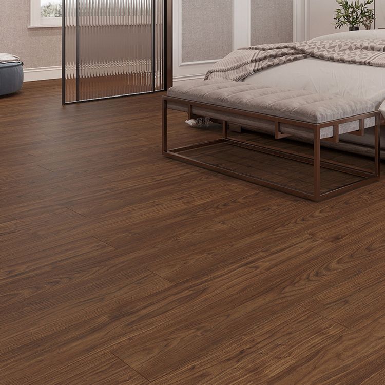 Laminate Flooring Solid Wood Natural Oak Laminate Plank Flooring Clearhalo 'Flooring 'Home Improvement' 'home_improvement' 'home_improvement_laminate_flooring' 'Laminate Flooring' 'laminate_flooring' Walls and Ceiling' 1200x1200_e4b45391-c29d-4dab-b40c-7a8ca8c861ee