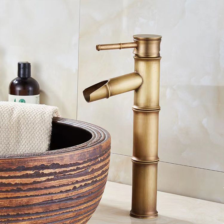 Farmhouse 1 Hole Vanity Sink Faucet Brass Circular Basin Faucet Clearhalo 'bathroom_sink_faucets' 'Conjunta de Baño y Conjunta de Grifo' 'Coronamiento de Baño y Dispositivo de Baño' 'Grifo del lavabo del baño' 'Hogar' 'home_improvement' 'home_improvement_bathroom_sink_faucets' 'Mejoras para el hogar' 1200x1200_ebb5d992-1d91-4ca3-bf8e-abd63e761cd1