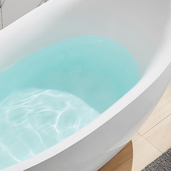 Modern Oval Acrylic Bathtub Home Freestanding Bath Tub in White Clearhalo 'Bathroom Remodel & Bathroom Fixtures' 'Bathtubs' 'Home Improvement' 'home_improvement' 'home_improvement_bathtubs' 'Showers & Bathtubs' 1200x1200_efe01542-8f92-484f-9dfa-2365f9377f4f