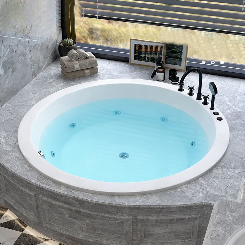 Modern Drop-in Bath Tub Round Acrylic Bathtub for Home and Hotel Clearhalo 'Bathroom Remodel & Bathroom Fixtures' 'Bathtubs' 'Home Improvement' 'home_improvement' 'home_improvement_bathtubs' 'Showers & Bathtubs' 1200x1200_f1a1b03a-5683-4d5f-a5f9-a5ba7e14ca04