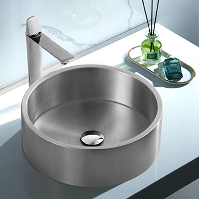 Metal Bathroom Sink Round Bathroom Sink with Overflow And Drain Assembly Clearhalo 'Bathroom Remodel & Bathroom Fixtures' 'Bathroom Sinks & Faucet Components' 'Bathroom Sinks' 'bathroom_sink' 'Home Improvement' 'home_improvement' 'home_improvement_bathroom_sink' 1200x1200_f28df412-7ba3-4c6b-bad1-106702a22ed2