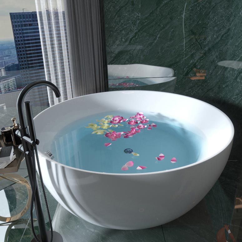 Modern Acrylic Bathtub Round Freestanding Tub for Home and Hotel Clearhalo 'Bathroom Remodel & Bathroom Fixtures' 'Bathtubs' 'Home Improvement' 'home_improvement' 'home_improvement_bathtubs' 'Showers & Bathtubs' 1200x1200_f2f223a6-8e5e-4bb0-b0df-733de40be238