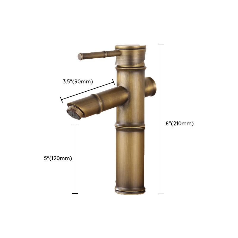 Vintage Wide Spread Bathroom Faucet 1-Handle Lavatory Faucet Clearhalo 'Accueil' 'Amélioration Domiciliaire' 'bathroom_sink_faucets' 'Ensembles de Lavabo & de Robinet de Toilette' 'home_improvement' 'home_improvement_bathroom_sink_faucets' 'Robinet de Lavabo de Salle de Bain' 'Rénovation et Équipement de Salle de Bain' 1200x1200_f4691031-ca74-4334-9d26-d1e7d7f1b704