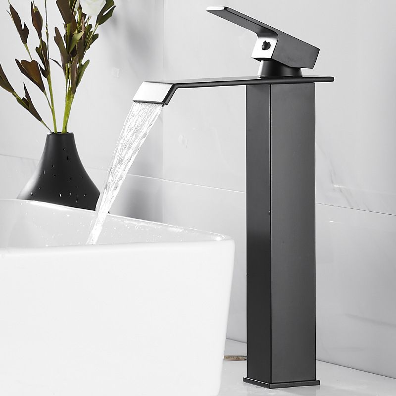 American Style 1 Handle Waterfall Basin Faucet, Bathroom Water Sink Faucet with Drain Clearhalo 'bathroom_sink_faucets' 'Conjunta de Baño y Conjunta de Grifo' 'Coronamiento de Baño y Dispositivo de Baño' 'Grifo del lavabo del baño' 'Hogar' 'home_improvement' 'home_improvement_bathroom_sink_faucets' 'Mejoras para el hogar' 1200x1200_f53fb45d-5375-435f-810e-3a22373d5166