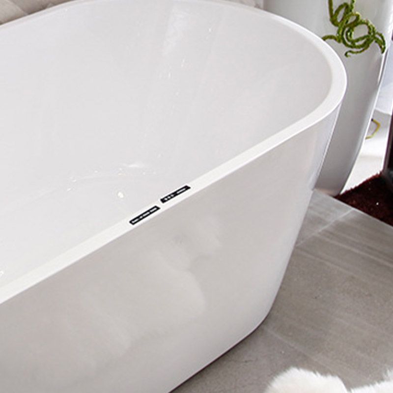 Modern Acrylic Ellipse Bathtub White Freestand Soaking Bathtub with Overflow Hole Clearhalo 'Bathroom Remodel & Bathroom Fixtures' 'Bathtubs' 'Home Improvement' 'home_improvement' 'home_improvement_bathtubs' 'Showers & Bathtubs' 1200x1200_f5f199ab-fefd-45cf-b724-839831b4d145