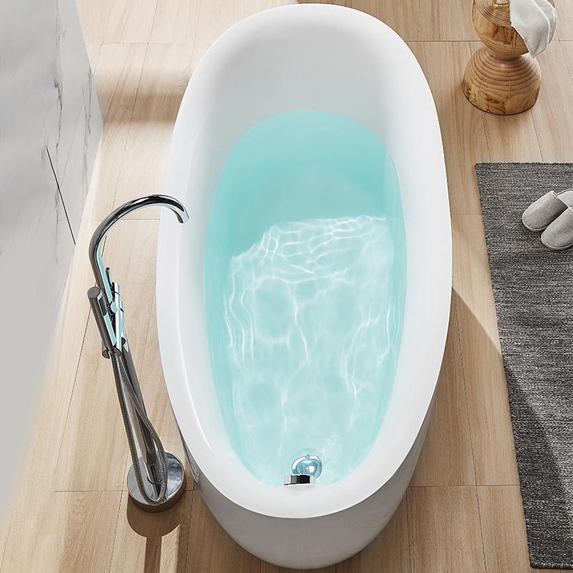 Modern Oval Acrylic Bathtub Home Freestanding Bath Tub in White Clearhalo 'Bathroom Remodel & Bathroom Fixtures' 'Bathtubs' 'Home Improvement' 'home_improvement' 'home_improvement_bathtubs' 'Showers & Bathtubs' 1200x1200_f74ce890-dbab-4f30-8bce-ac594be4ea5f