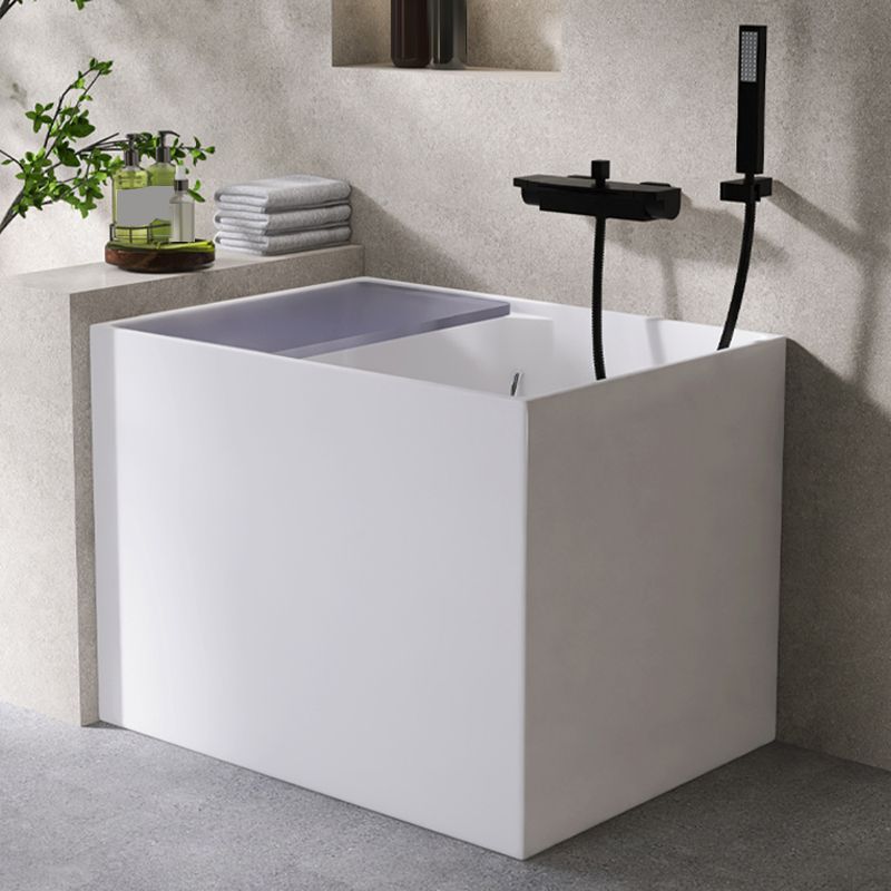 Modern Rectangular White Bathtub Acrylic Back to Wall with Drain Bath Tub Clearhalo 'Bathroom Remodel & Bathroom Fixtures' 'Bathtubs' 'Home Improvement' 'home_improvement' 'home_improvement_bathtubs' 'Showers & Bathtubs' 1200x1200_f77795a1-4c68-4897-b202-41e160ce2928