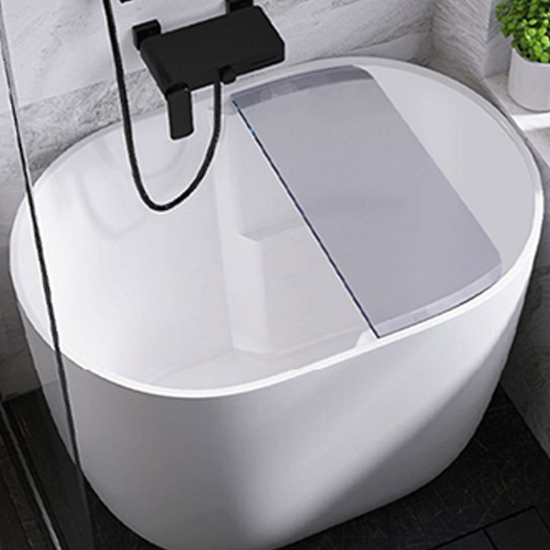 Modern Style Freestanding Bath Tub Oval Acrylic Soaking Bathtub in White Clearhalo 'Bathroom Remodel & Bathroom Fixtures' 'Bathtubs' 'Home Improvement' 'home_improvement' 'home_improvement_bathtubs' 'Showers & Bathtubs' 1200x1200_f80460fe-4c55-497f-a877-1a3706b5daba