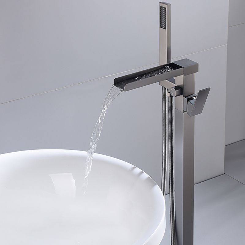 Modern Floor Mounted Copper Freestanding Tub Filler Freestanding Low Arc Tub Filler Trim Clearhalo 'Bathroom Remodel & Bathroom Fixtures' 'Bathtub Faucets' 'bathtub_faucets' 'Home Improvement' 'home_improvement' 'home_improvement_bathtub_faucets' 1200x1200_fd488eff-9fa8-4165-a01c-a2c0c9fd2363