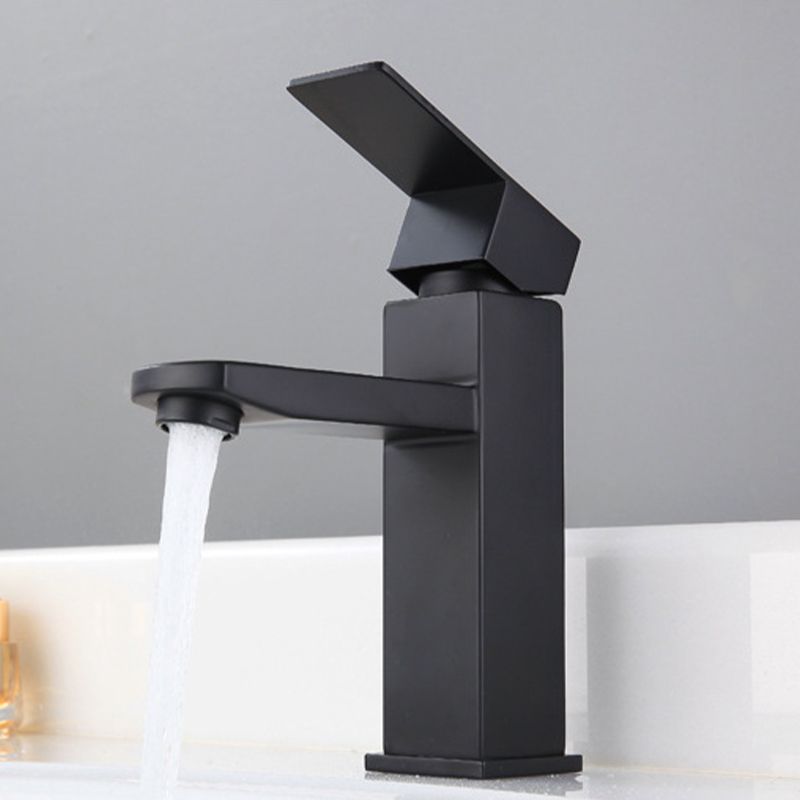 Modern Lavatory Faucet Centerset Bathroom Sink Faucet in Black Clearhalo 'Bathroom Remodel & Bathroom Fixtures' 'Bathroom Sink Faucets' 'Bathroom Sinks & Faucet Components' 'bathroom_sink_faucets' 'Home Improvement' 'home_improvement' 'home_improvement_bathroom_sink_faucets' 1200x1200_fd6318ea-c469-4d36-87aa-881a5c556a58