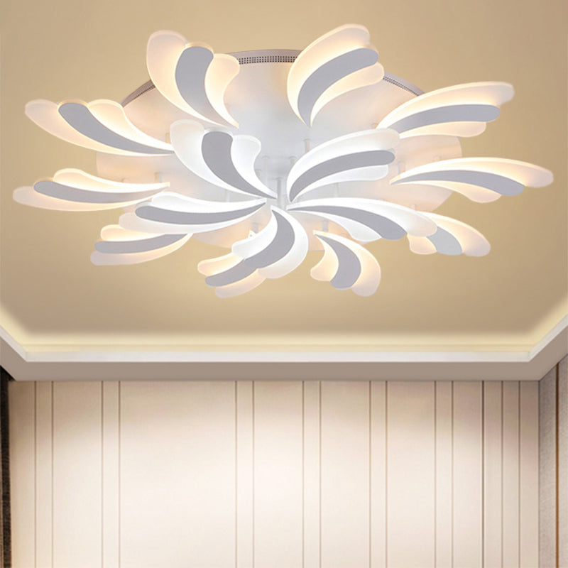 Acrylic Windmill Ceiling Lamp Modern 3/5/9 Lights White Flush Mount Light Fixture in Warm/White/Natural Light Clearhalo 'Ceiling Lights' 'Close To Ceiling Lights' 'Close to ceiling' 'Semi-flushmount' Lighting' 1207789