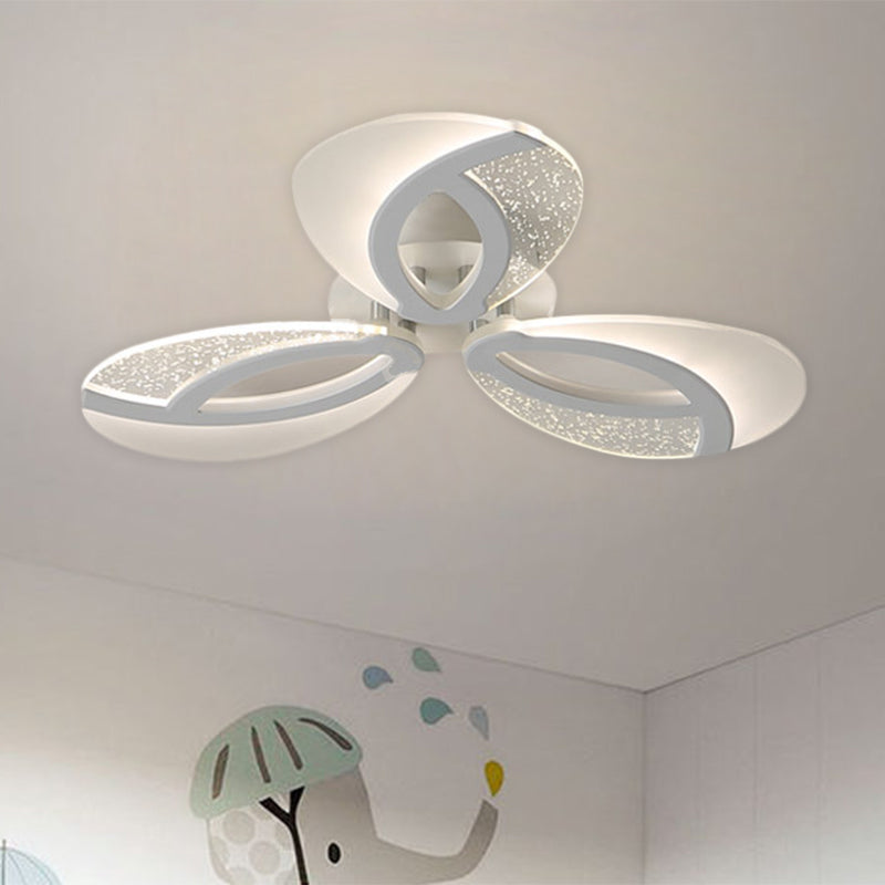 Simple 3/5/9 Lights Flush Mount Light with Acrylic Shade White Fan Ceiling Light Fixture in Warm/White/Natural Light Clearhalo 'Ceiling Lights' 'Close To Ceiling Lights' 'Close to ceiling' 'Semi-flushmount' Lighting' 1207818