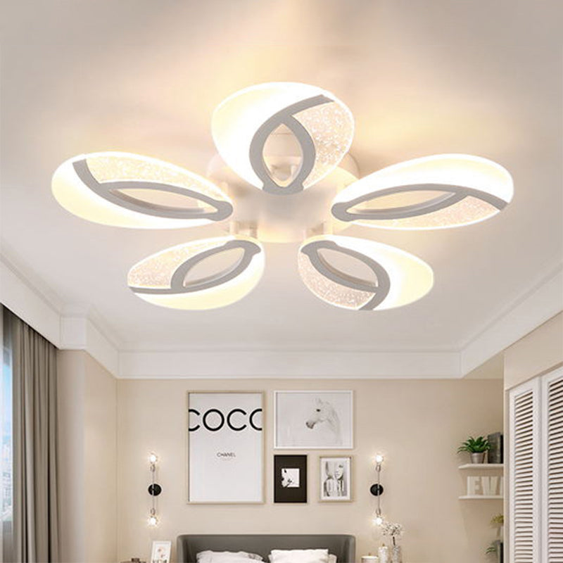 Simple 3/5/9 Lights Flush Mount Light with Acrylic Shade White Fan Ceiling Light Fixture in Warm/White/Natural Light 5 White Clearhalo 'Ceiling Lights' 'Close To Ceiling Lights' 'Close to ceiling' 'Semi-flushmount' Lighting' 1207822