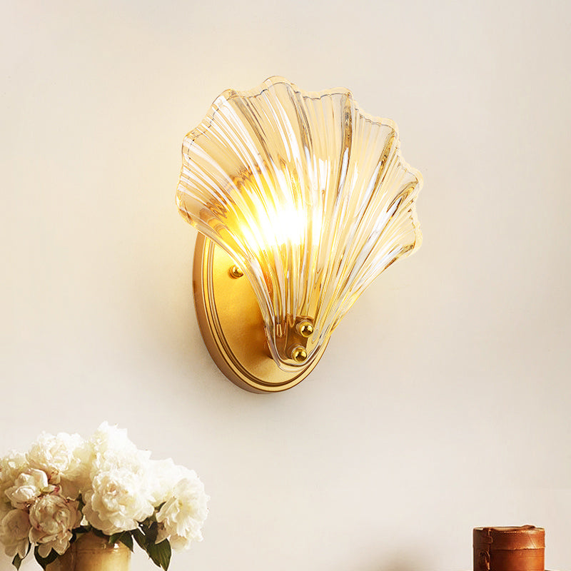 Single Scalloped Shell Wall Lamp Country Style Black/Gold Ribbed Glass Sconce Lighting Fixture Clearhalo 'Wall Lamps & Sconces' 'Wall Lights' Lighting' 1272886