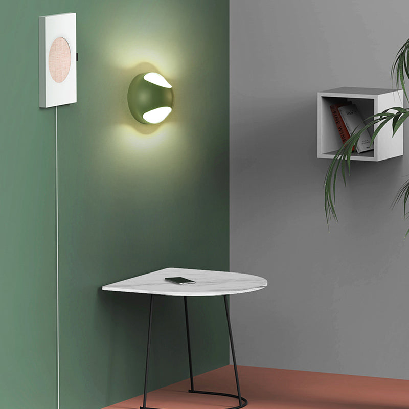 Round Wall Mounted Lamp Nordic Metal LED Sconce Light Fixture in Yellow/Grey/Green Green Clearhalo 'Cast Iron' 'Glass' 'Industrial' 'Modern wall lights' 'Modern' 'Tiffany' 'Traditional wall lights' 'Wall Lamps & Sconces' 'Wall Lights' Lighting' 128225