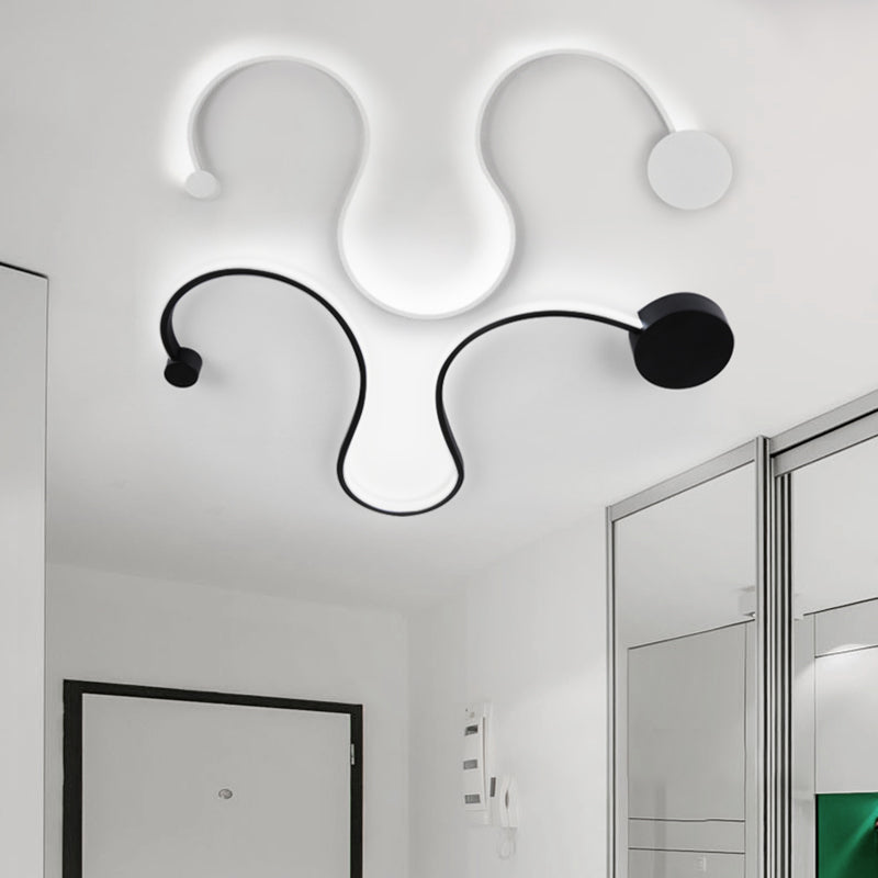 Twist LED Wall Sconce Contemporary Acrylic 1 Light Black/White Wall Lighting Fixture in Warm/White Light Clearhalo 'Modern wall lights' 'Modern' 'Wall Lamps & Sconces' 'Wall Lights' Lighting' 128475