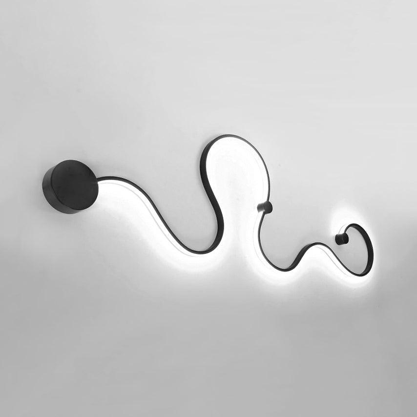 Twist LED Wall Sconce Contemporary Acrylic 1 Light Black/White Wall Lighting Fixture in Warm/White Light Black D Clearhalo 'Modern wall lights' 'Modern' 'Wall Lamps & Sconces' 'Wall Lights' Lighting' 128498