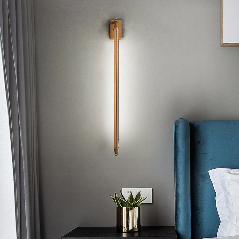 Brass/Black Linear Wall Light Fixture Modern Stylish 1 Light Aluminum Adjustable Sconce Lighting for Living Room Brass Clearhalo 'Cast Iron' 'Glass' 'Industrial' 'Modern wall lights' 'Modern' 'Tiffany' 'Traditional wall lights' 'Wall Lamps & Sconces' 'Wall Lights' Lighting' 128777