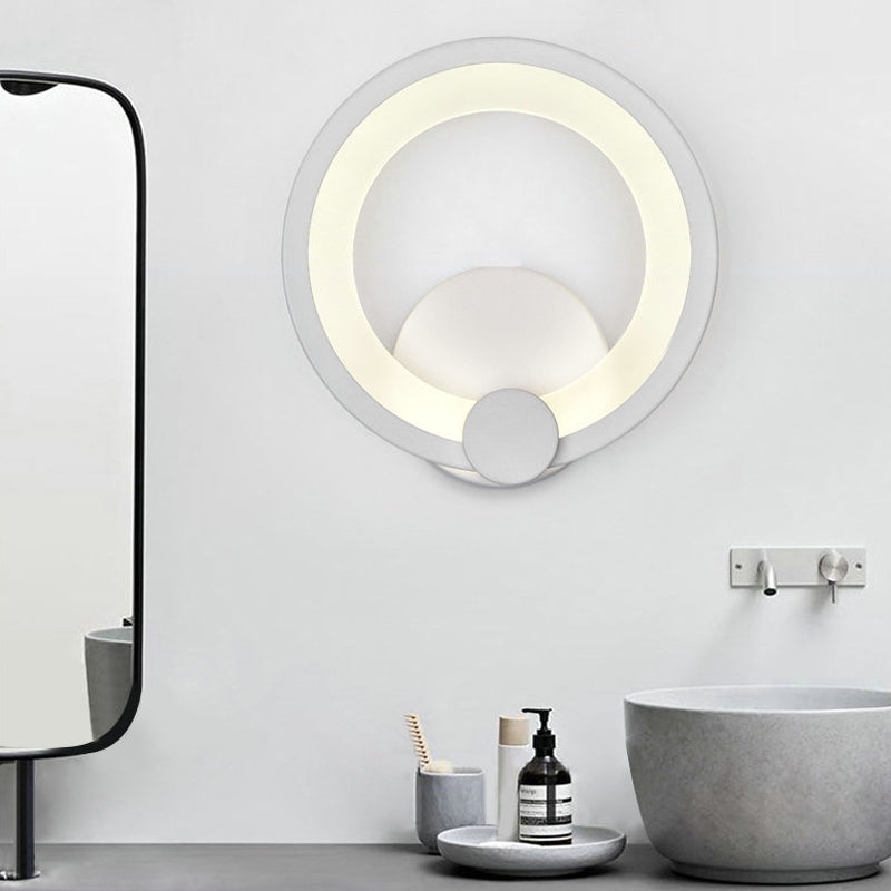 Circular Acrylic Sconce Light Modernism LED 7.5"/10" Dia White Wall Lamp in Warm/White Light White Clearhalo 'Modern wall lights' 'Modern' 'Wall Lamps & Sconces' 'Wall Lights' Lighting' 128896