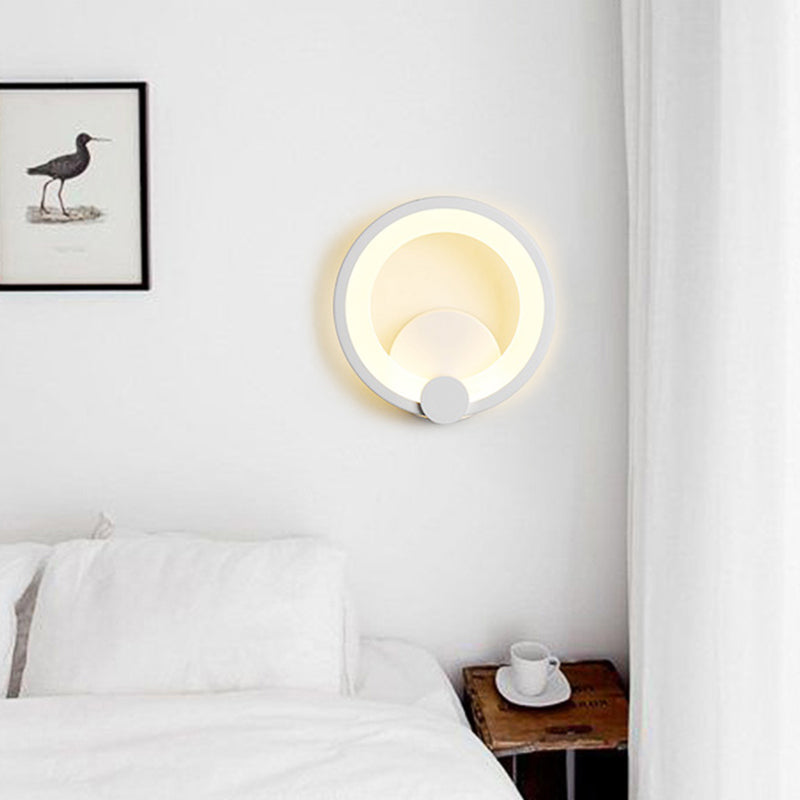 Circular Acrylic Sconce Light Modernism LED 7.5"/10" Dia White Wall Lamp in Warm/White Light Clearhalo 'Modern wall lights' 'Modern' 'Wall Lamps & Sconces' 'Wall Lights' Lighting' 128898